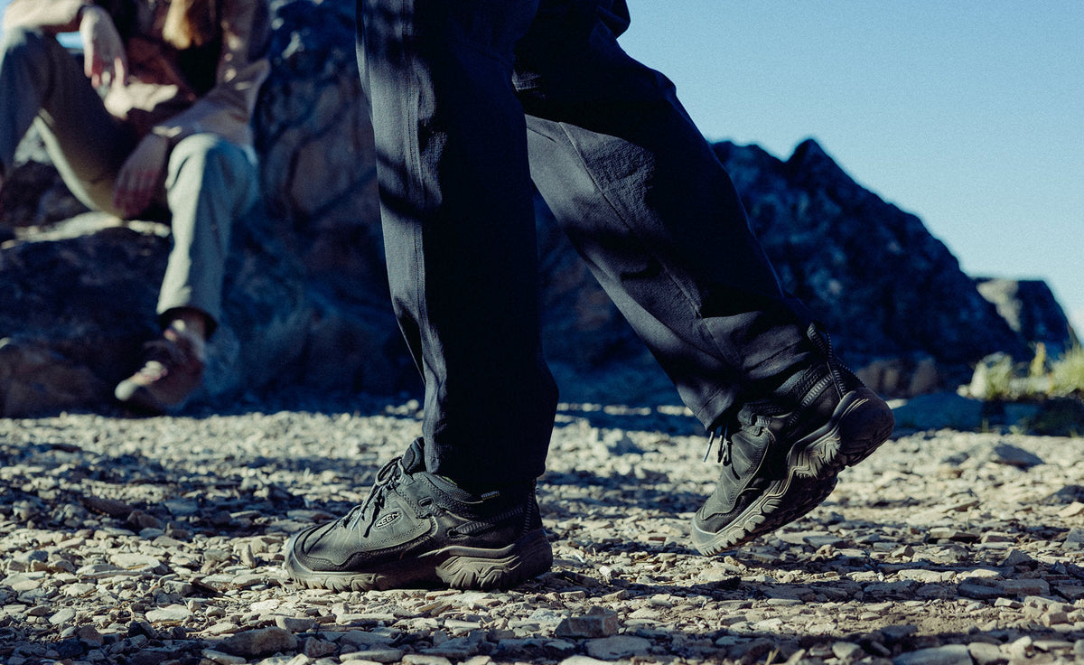 Men's Targhee IV Waterproof Hiking Shoe Triple Black | Keen