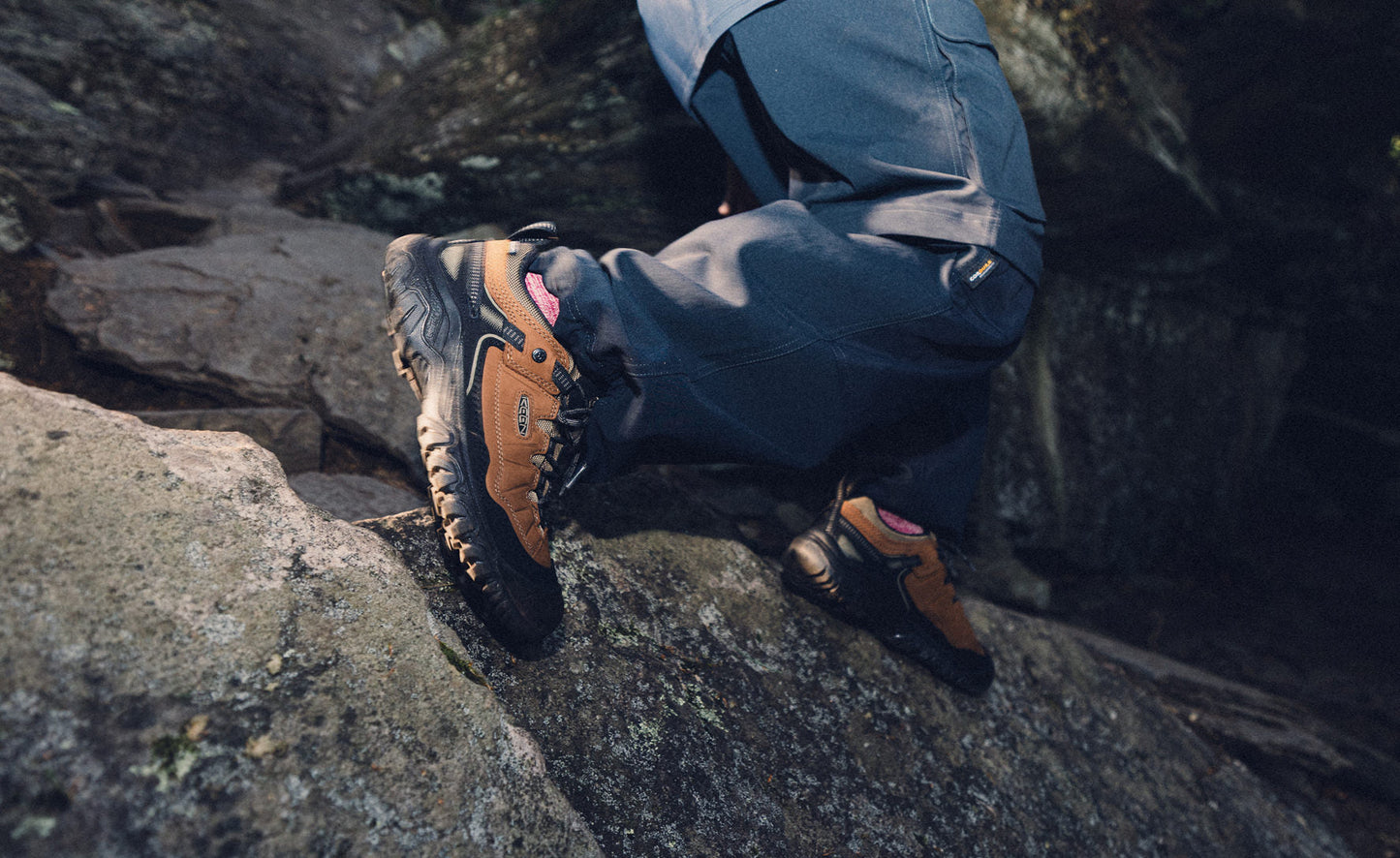 Men's Targhee IV Waterproof Hiking Shoe Sea Turtle/Roasted Pecan | Keen