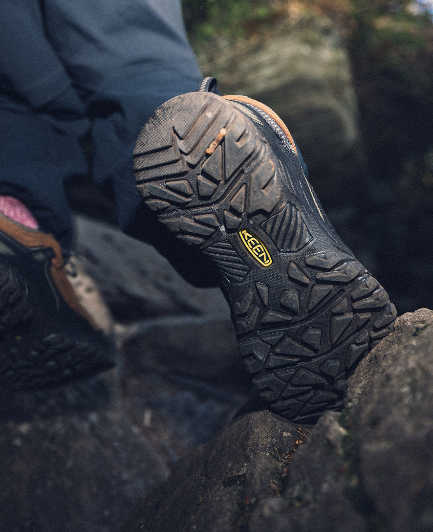 Men's Targhee IV Waterproof Hiking Shoe Sea Turtle/Roasted Pecan | Keen