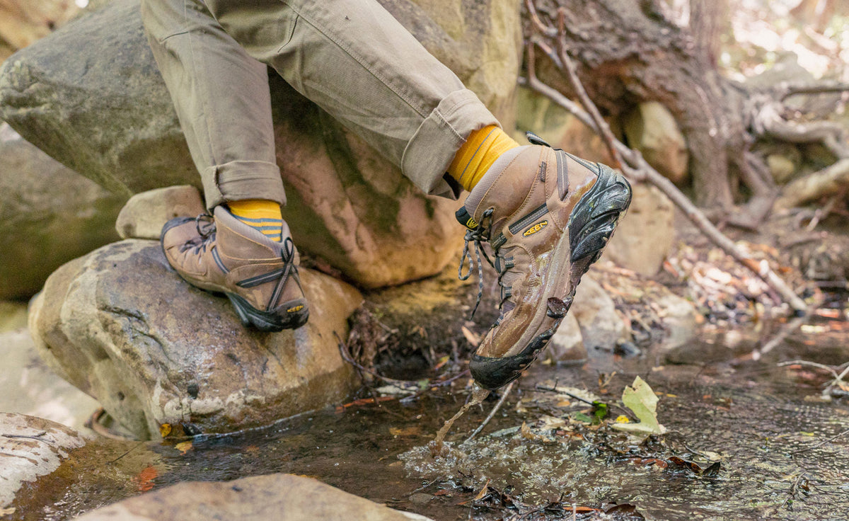 Men's Targhee II Mid Waterproof Hiking Boots Black Olive/Yellow | Keen
