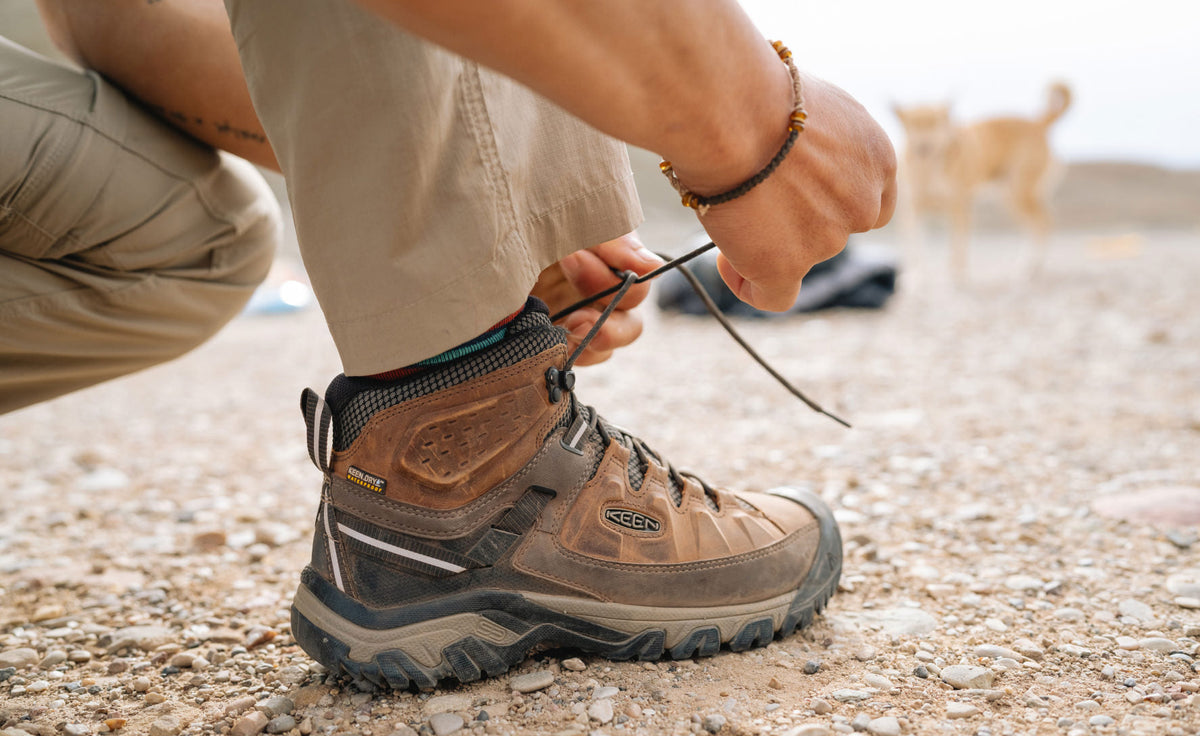 Men's Targhee III Waterproof Mid Black Olive/Golden Brown | Keen