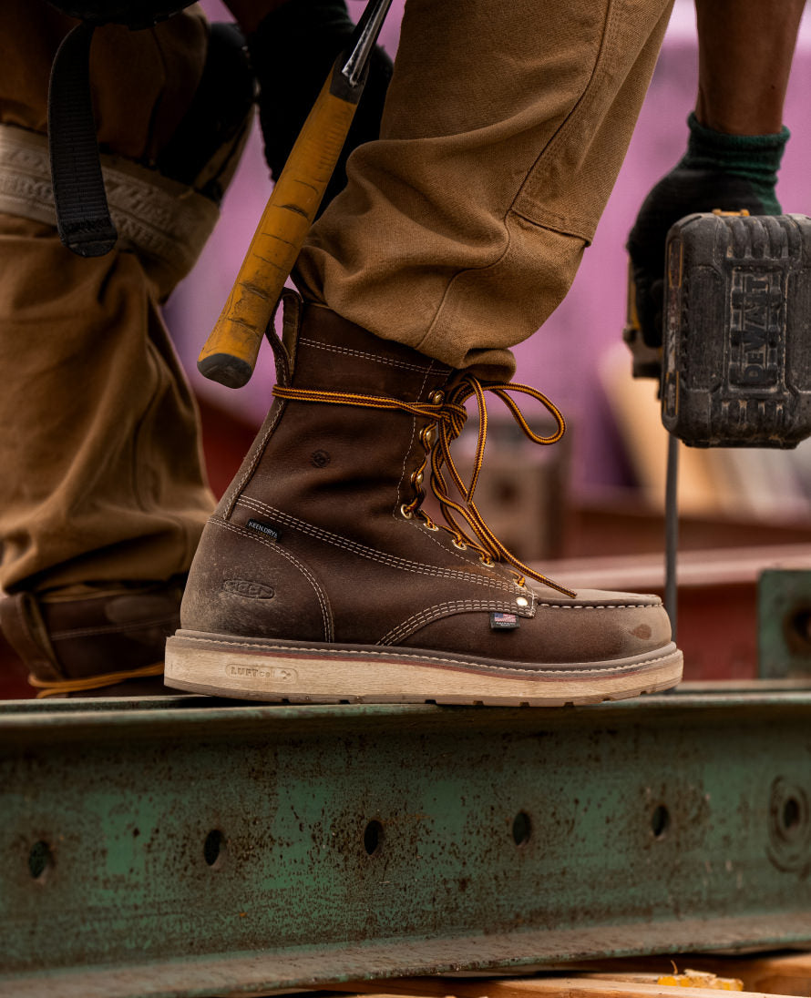 Men's Liberty 8" Waterproof Boot (Carbon Toe) Chestnut/Gum | Keen