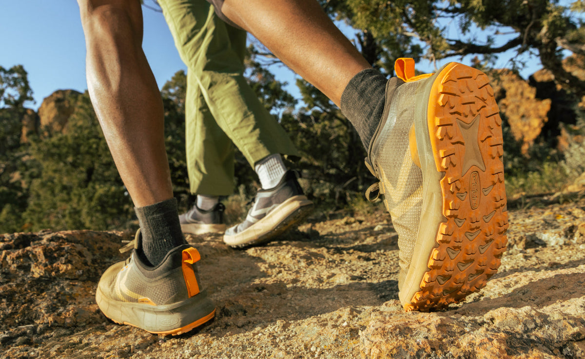 Men's 450 Dirt Waterproof Hiking Shoe Lemon Curry/Black | Keen
