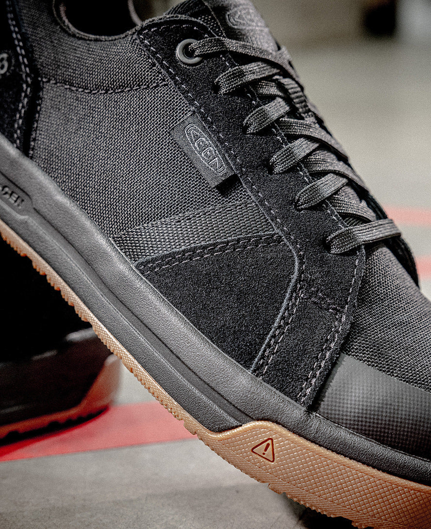 Women's Kenton Work Shoe (Carbon Toe) Black/Gum | Keen