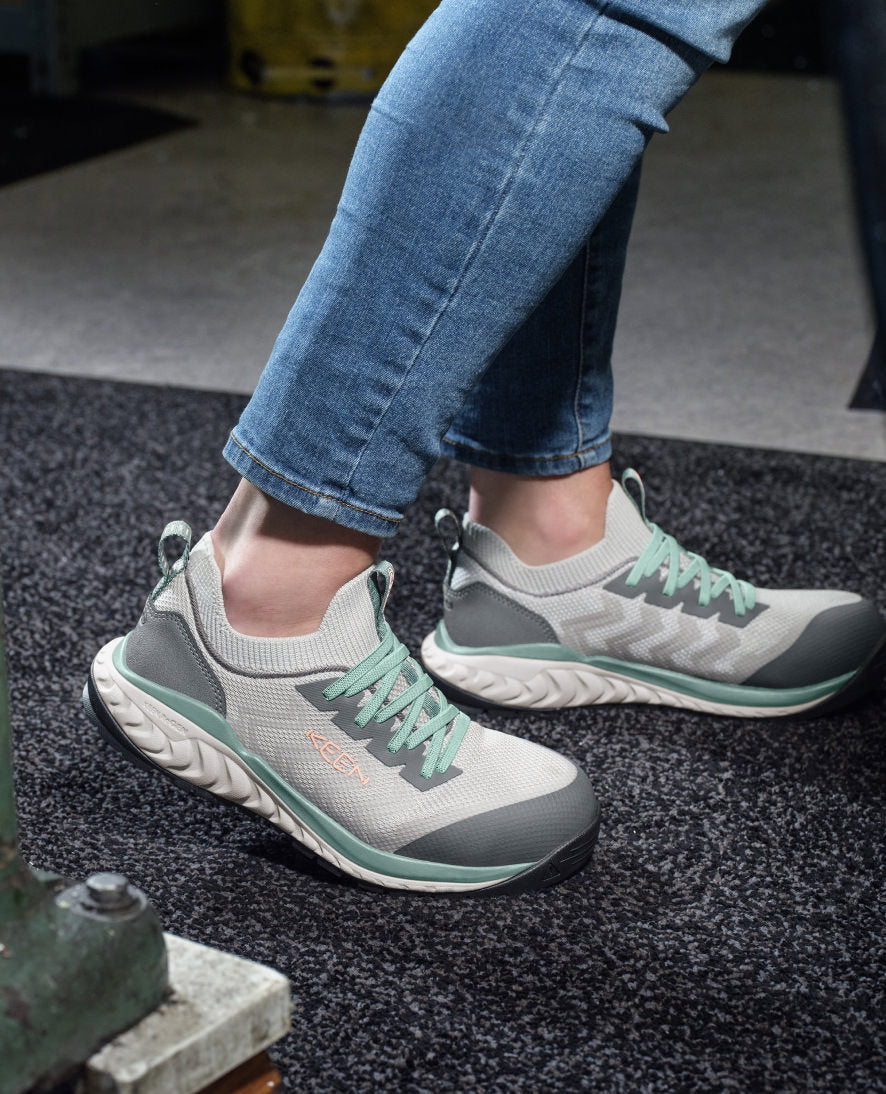 Women's Arvada Shift Work Sneaker (Carbon Toe) Steel Grey/Granite Green | Keen