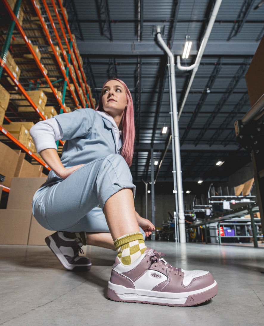 Women's Overton Work Shoe (Carbon Toe) Star White/Black | Keen